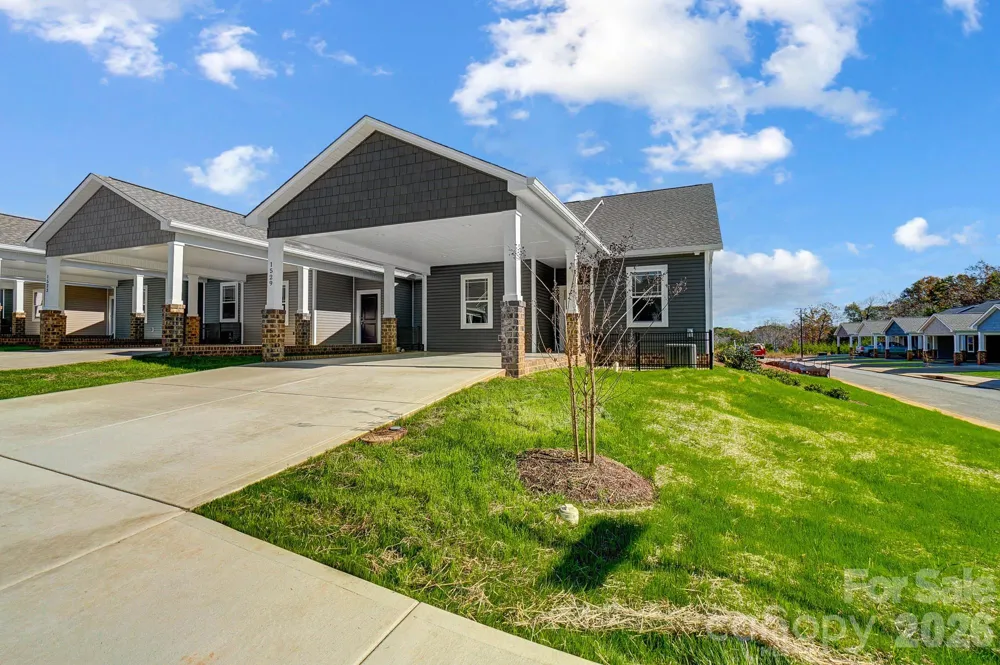 1529 28th Street Place SE Hickory, NC 28602
