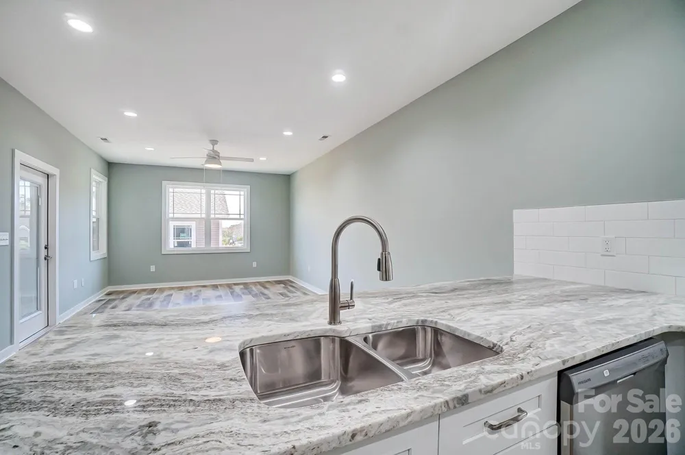 1529 28th Street Place SE Hickory, NC 28602