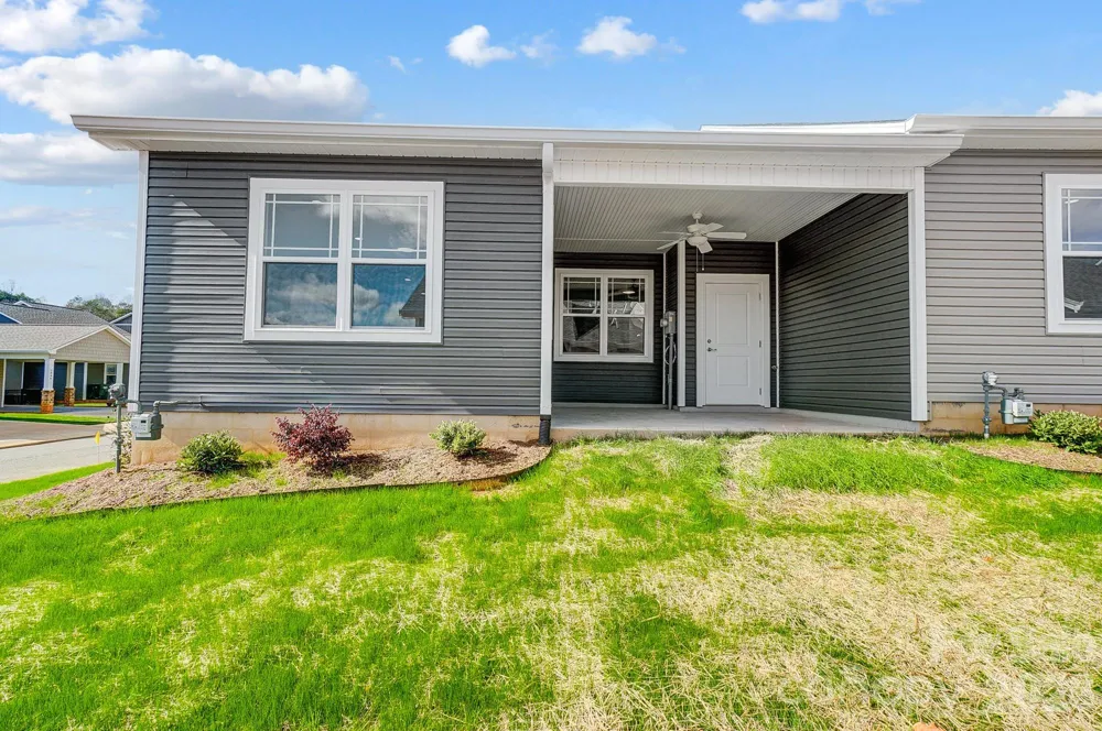 1529 28th Street Place SE Hickory, NC 28602