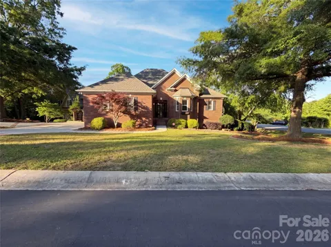 142 Canterbury Crossing