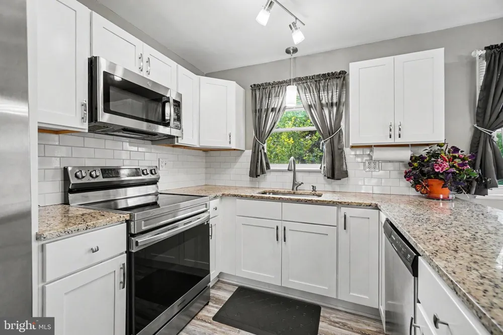 5975 CLOVER ROAD Harrisburg, PA 17112