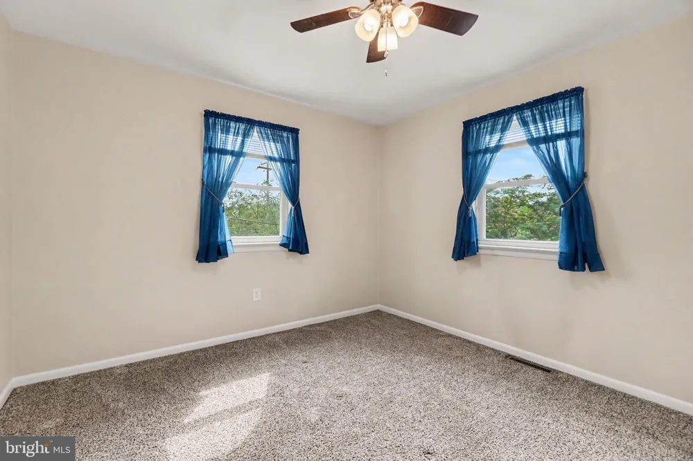 5975 CLOVER ROAD Harrisburg, PA 17112