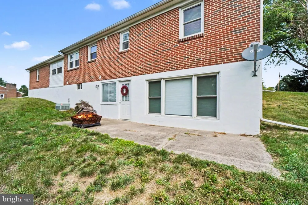 5975 CLOVER ROAD Harrisburg, PA 17112