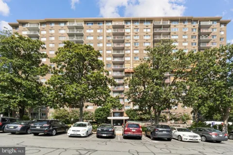 2059 HUNTINGTON AVENUE #111