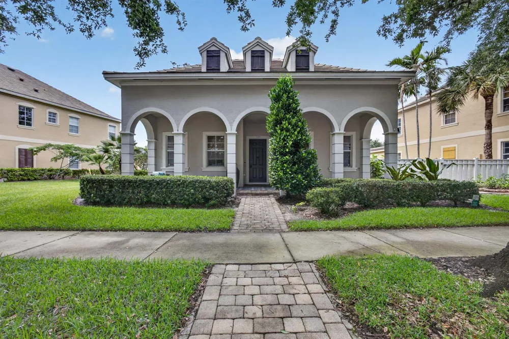 127 Arklow Avenue Jupiter, FL 33458