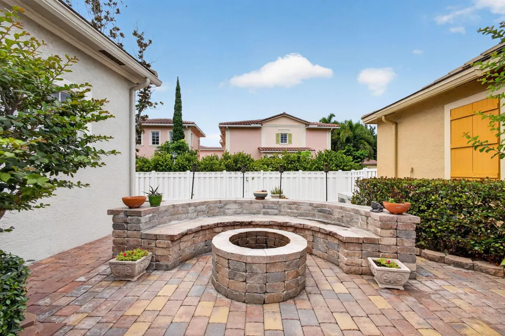 127 Arklow Avenue Jupiter, FL 33458