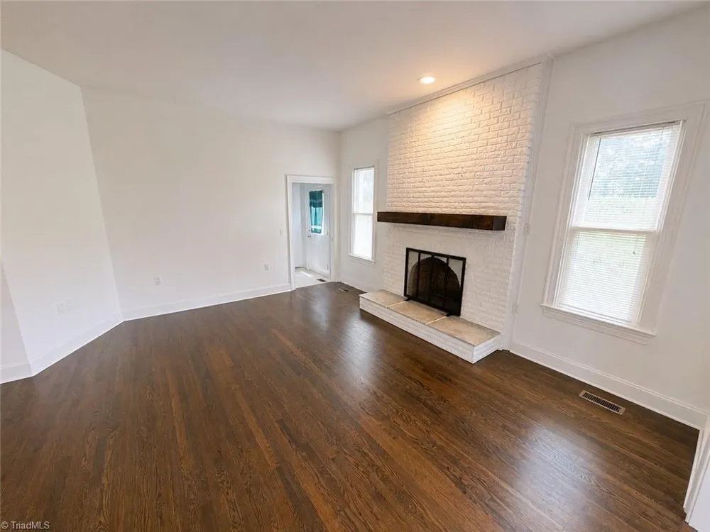 2421 Harvel School Road Yadkinville, NC 27055