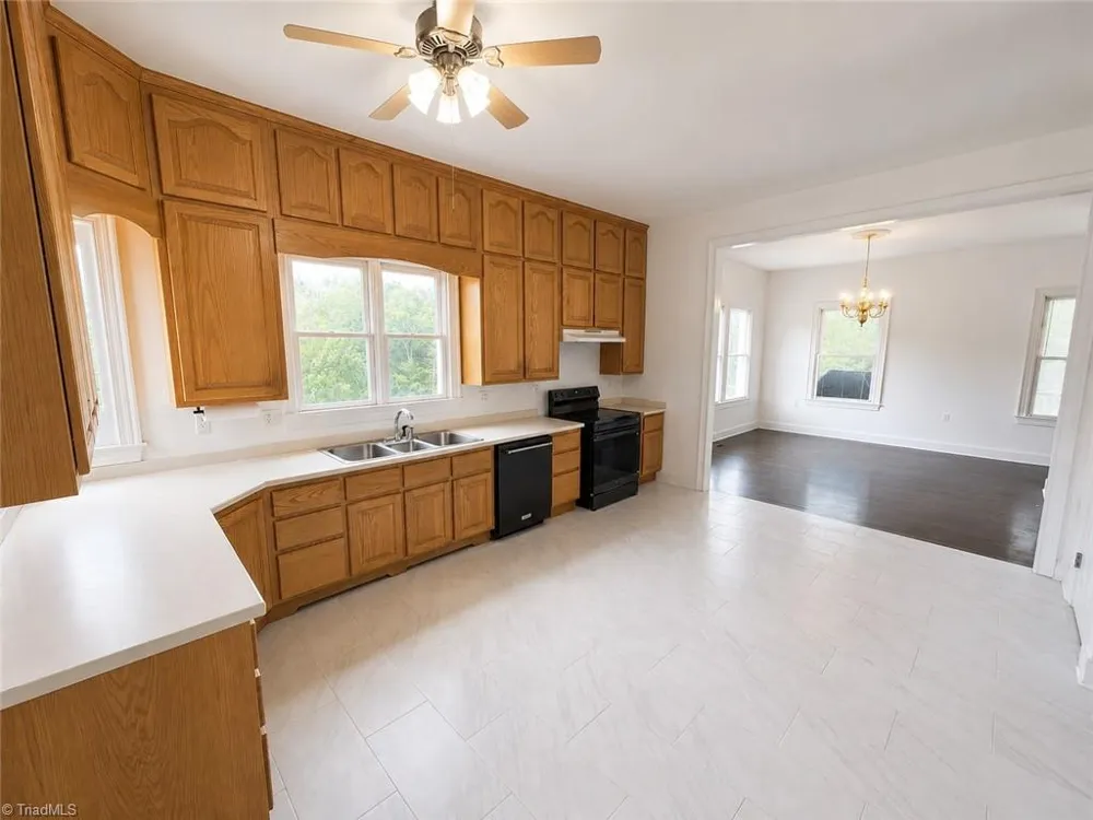 2421 Harvel School Road Yadkinville, NC 27055