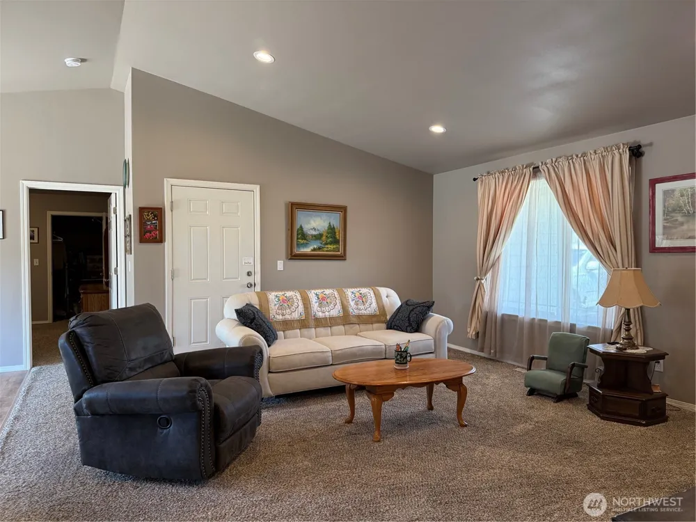 1030 Crest Loop Entiat, WA 98822
