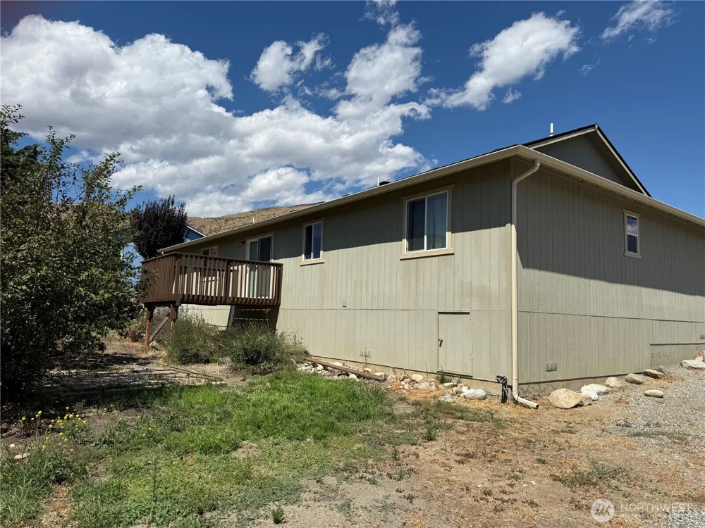 1030 Crest Loop Entiat, WA 98822