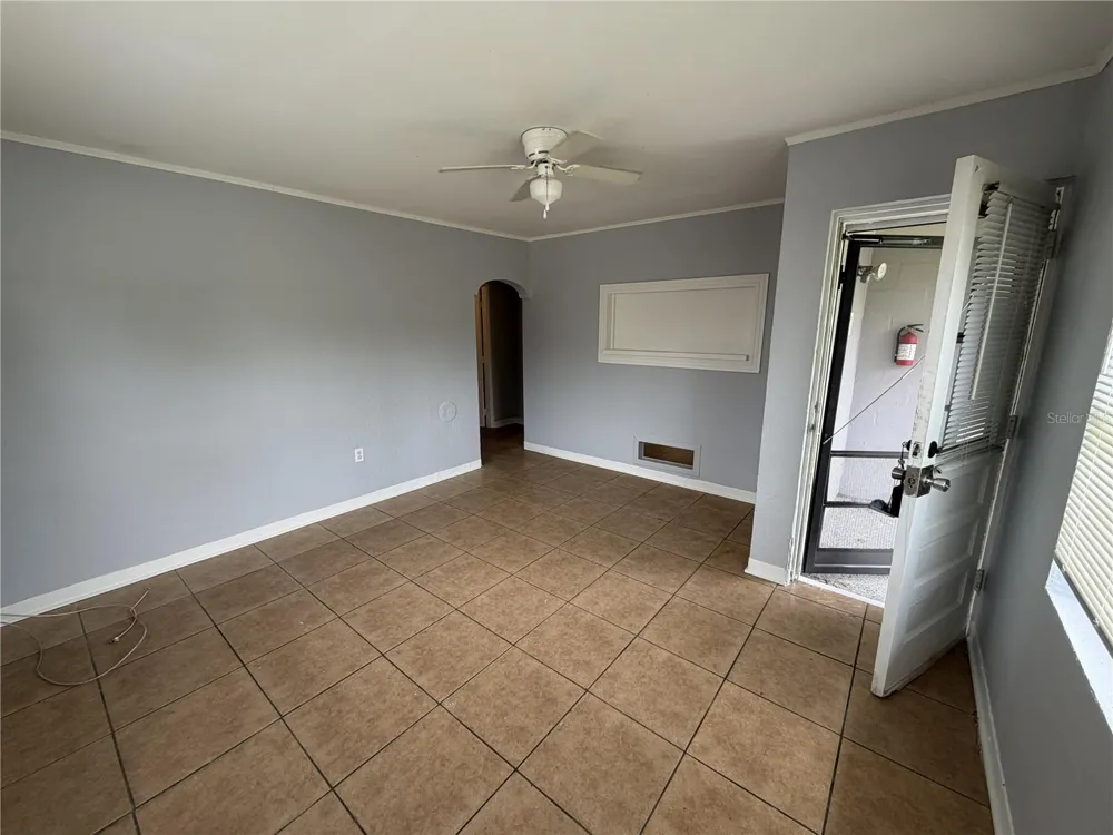 370 3RD STREET NW Largo, FL 33770