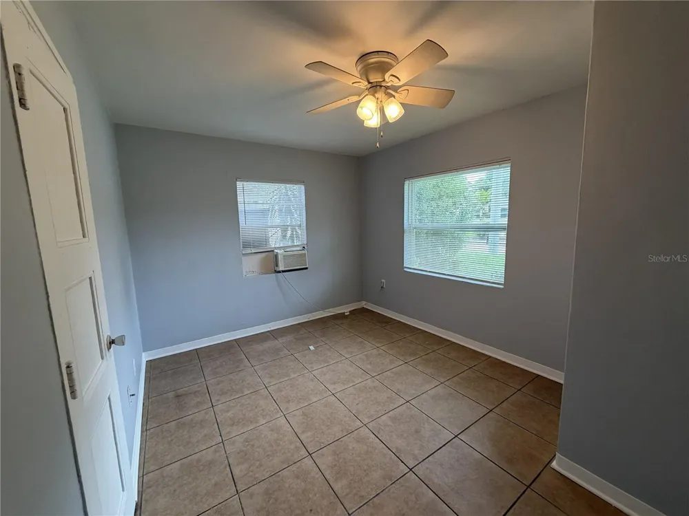 370 3RD STREET NW Largo, FL 33770