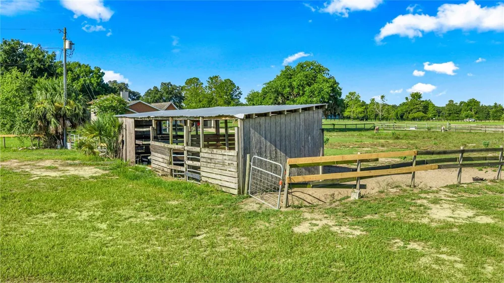 9755 SE 58TH AVENUE Belleview, FL 34420