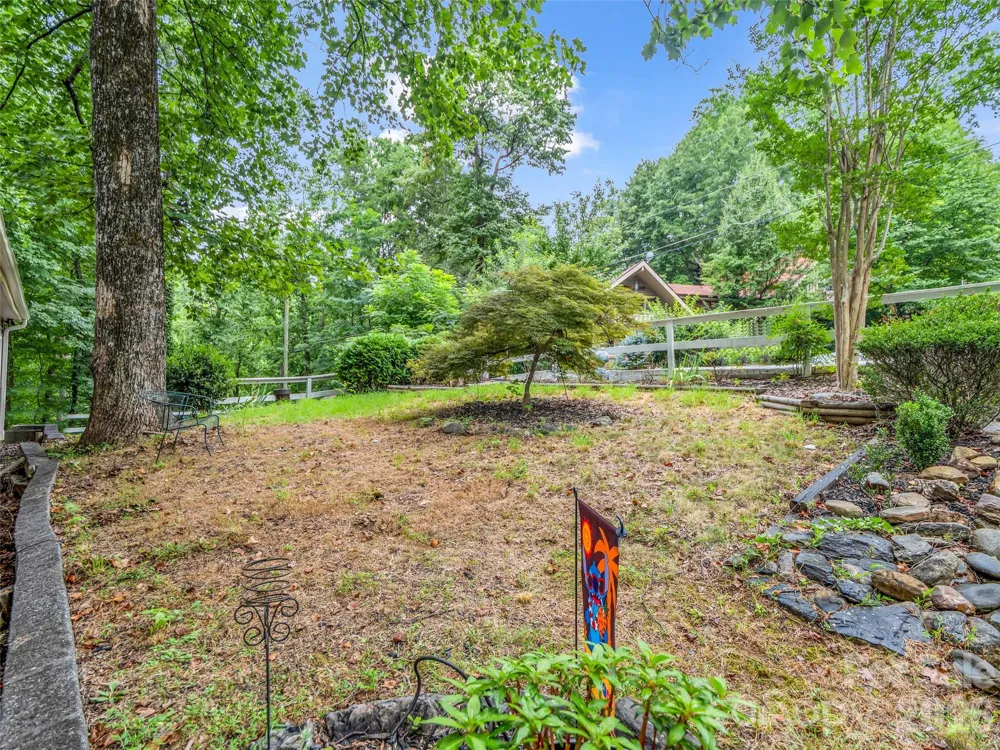 297 Chimney Cliffs Drive Lake Lure, NC 28746
