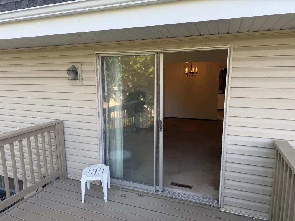 409 Dorland Place Maplewood, MN 55119
