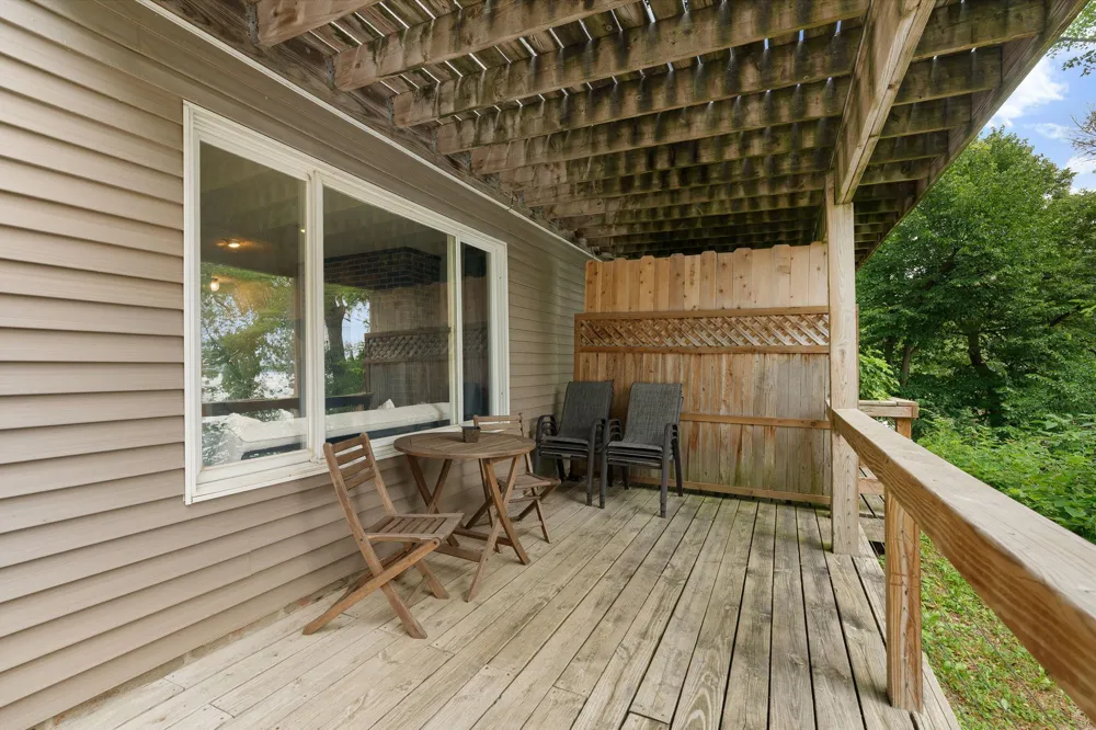 6950 French Lake Court Faribault, MN 55021
