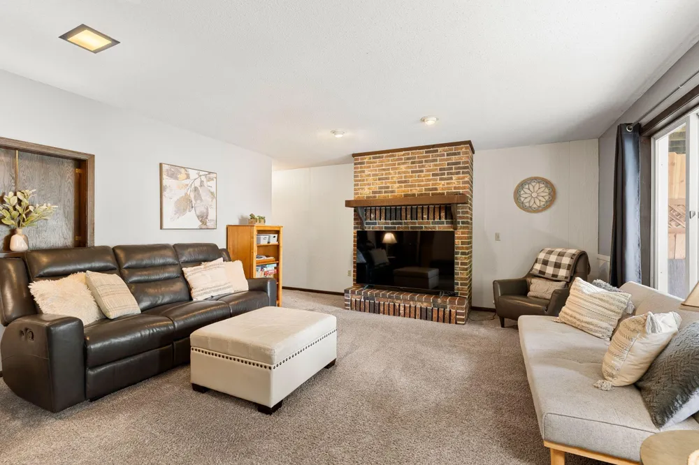 6950 French Lake Court Faribault, MN 55021