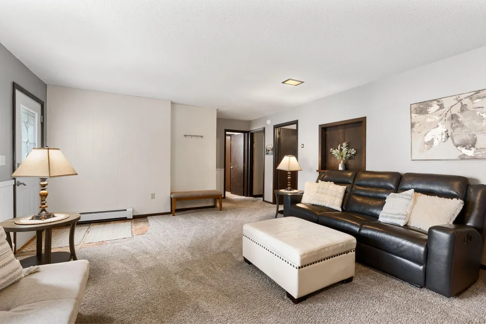 6950 French Lake Court Faribault, MN 55021