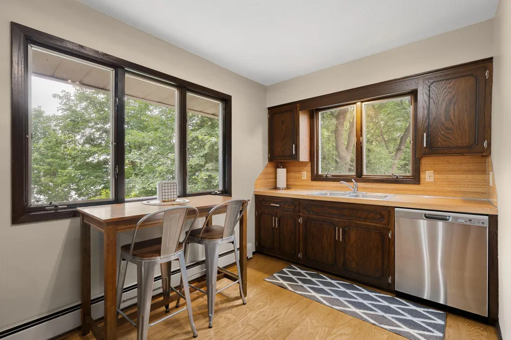 6950 French Lake Court Faribault, MN 55021