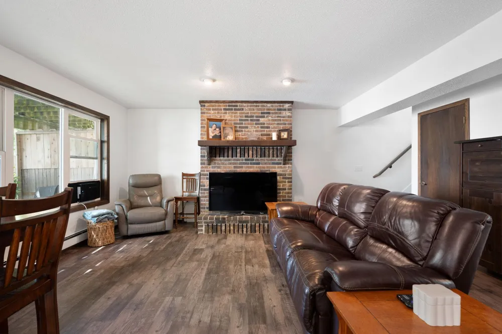 6950 French Lake Court Faribault, MN 55021