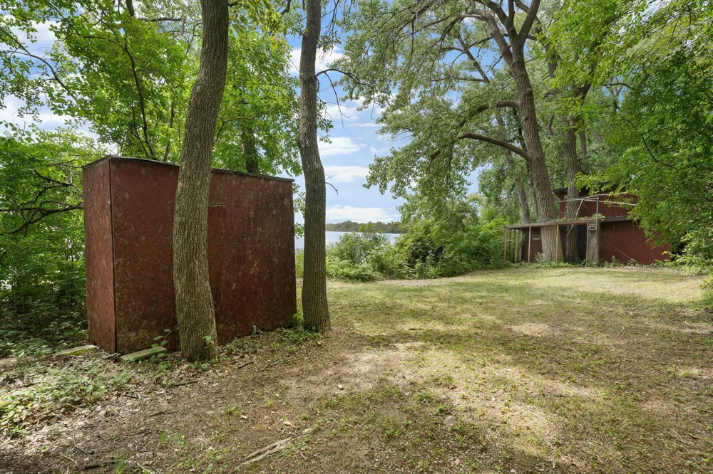 6950 French Lake Court Faribault, MN 55021