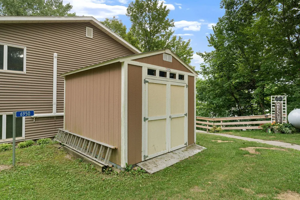 6950 French Lake Court Faribault, MN 55021