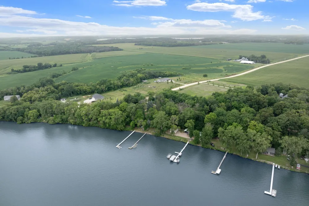6950 French Lake Court Faribault, MN 55021