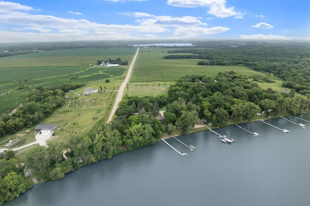 6950 French Lake Court Faribault, MN 55021