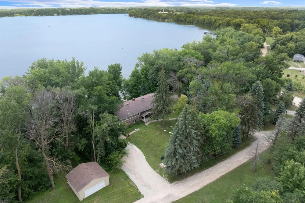 6950 French Lake Court Faribault, MN 55021