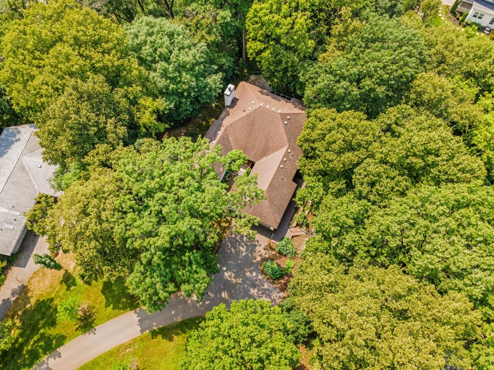 3114 County Road 101 S Wayzata, MN 55391