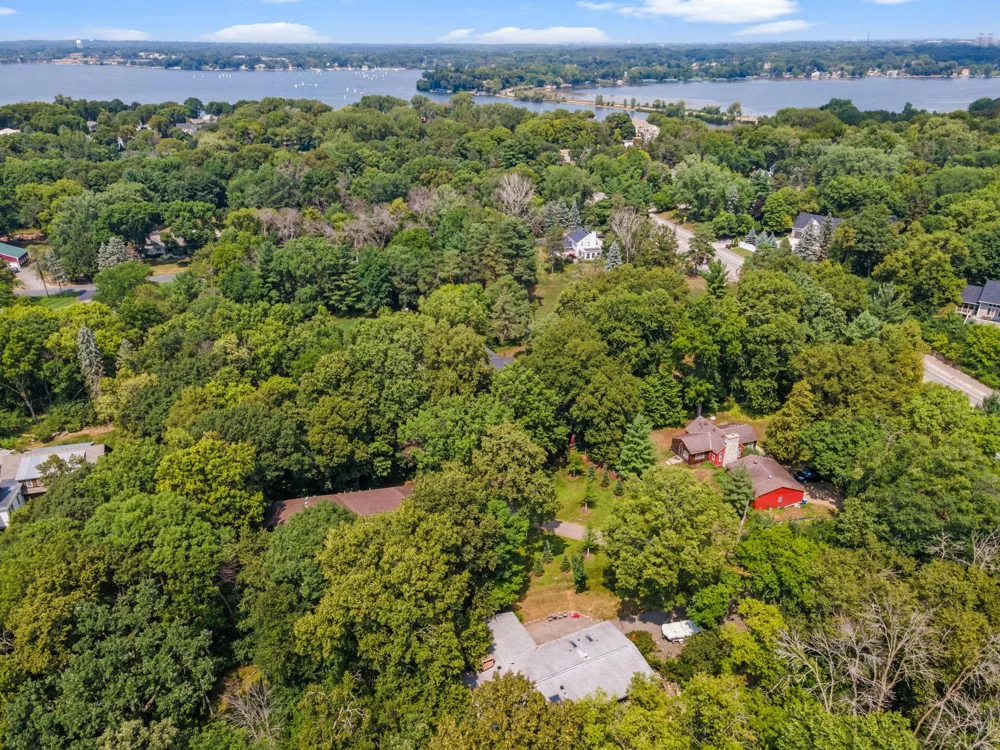 3114 County Road 101 S Wayzata, MN 55391