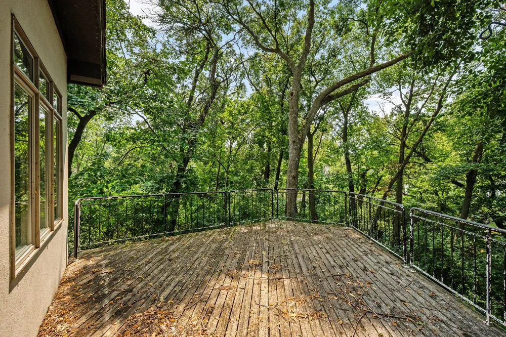 3114 County Road 101 S Wayzata, MN 55391