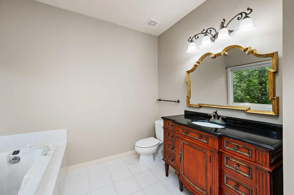 3114 County Road 101 S Wayzata, MN 55391