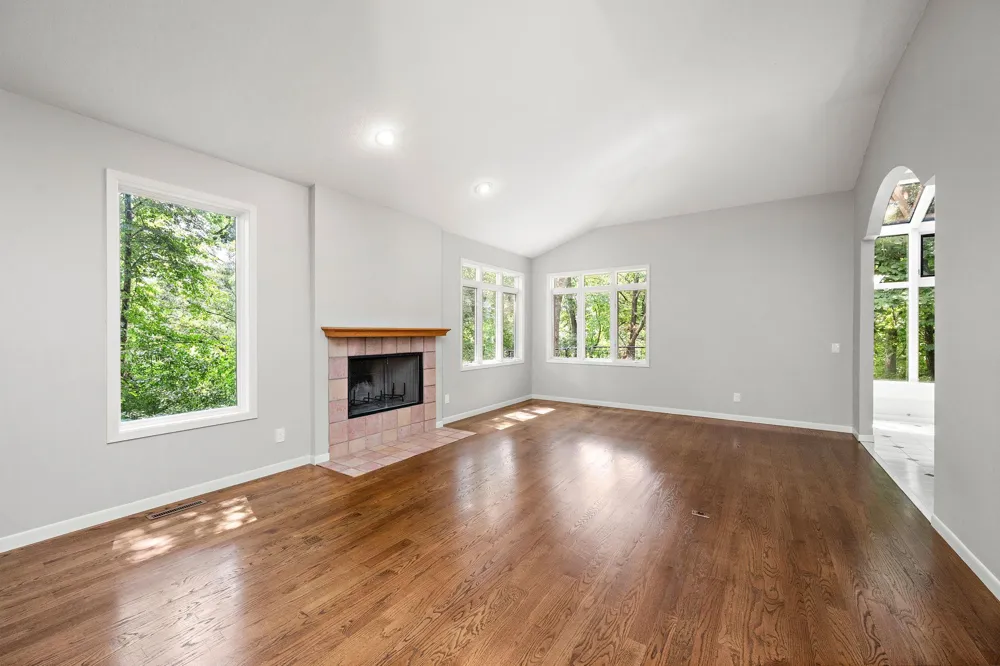 3114 County Road 101 S Wayzata, MN 55391