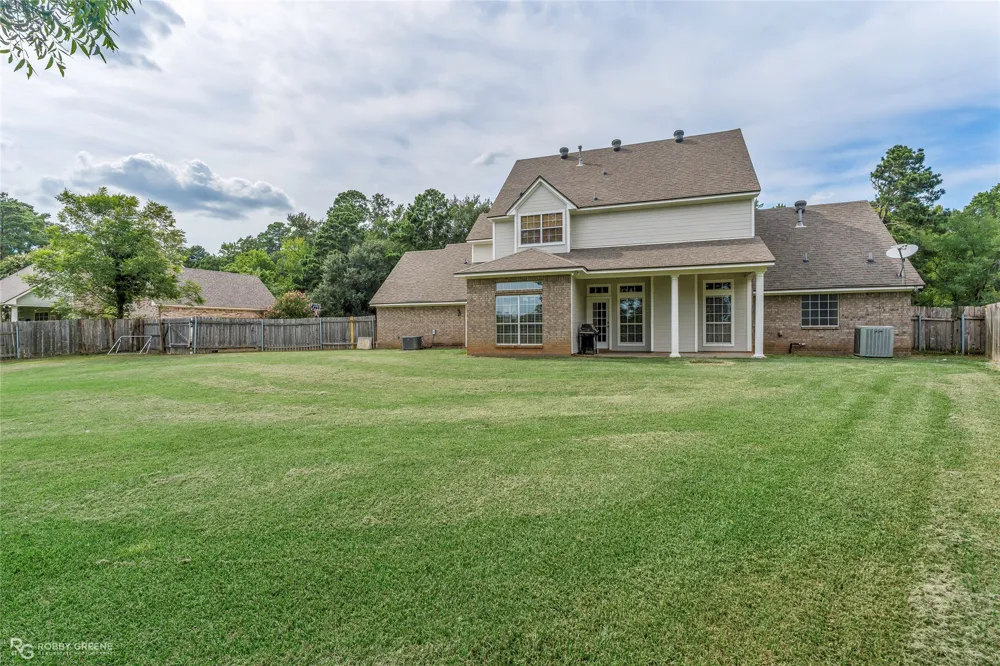 110 Dogwood South Lane Haughton, LA 71037