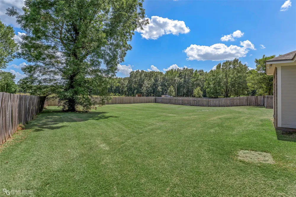 110 Dogwood South Lane Haughton, LA 71037