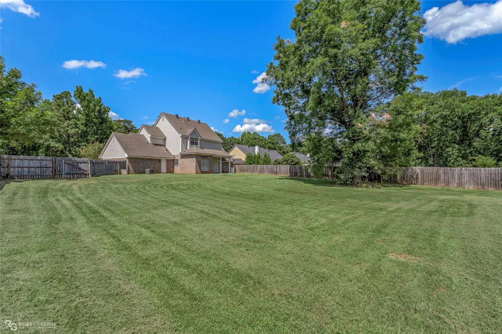 110 Dogwood South Lane Haughton, LA 71037