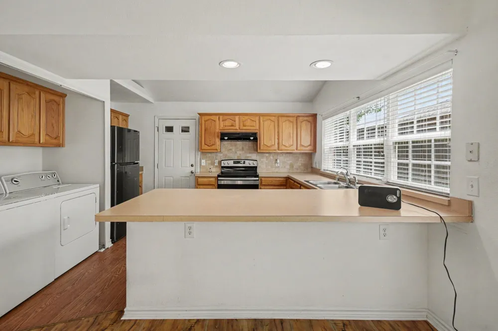 7611 Cousteau Drive Rowlett, TX 75088