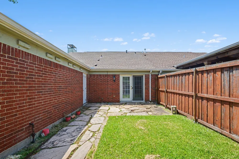 7611 Cousteau Drive Rowlett, TX 75088