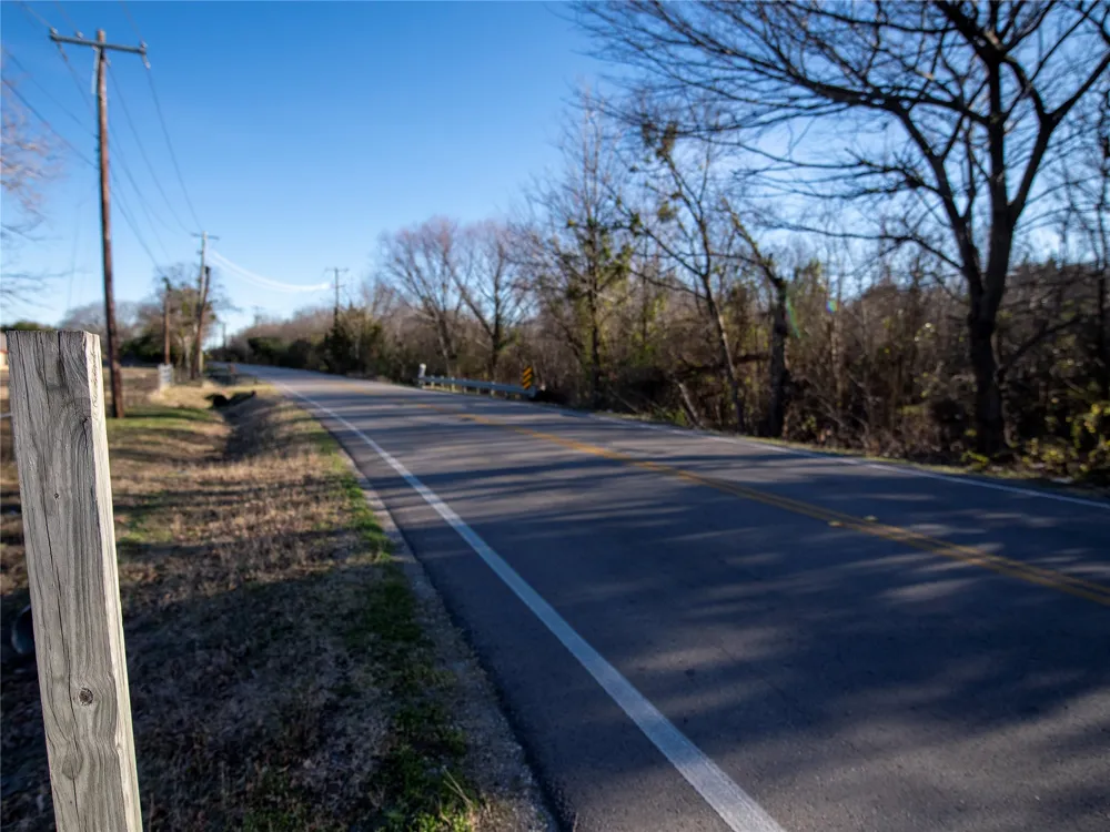 2701 Ames Road Lancaster, TX 75134