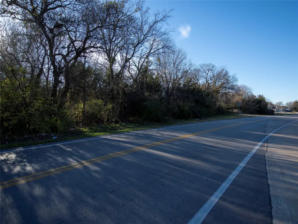 2701 Ames Road Lancaster, TX 75134
