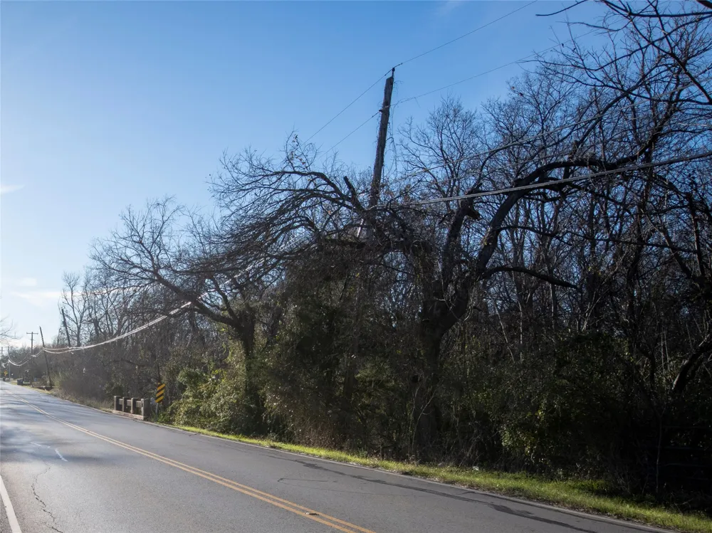 2701 Ames Road Lancaster, TX 75134