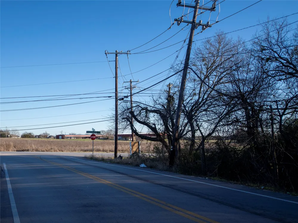 2701 Ames Road Lancaster, TX 75134
