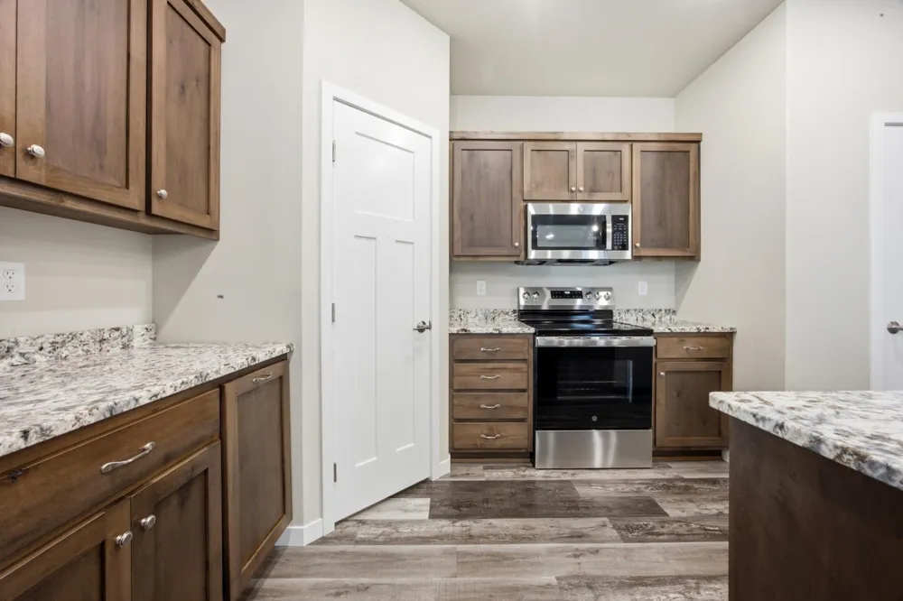 6021 78th Avenue S Horace, ND 58047