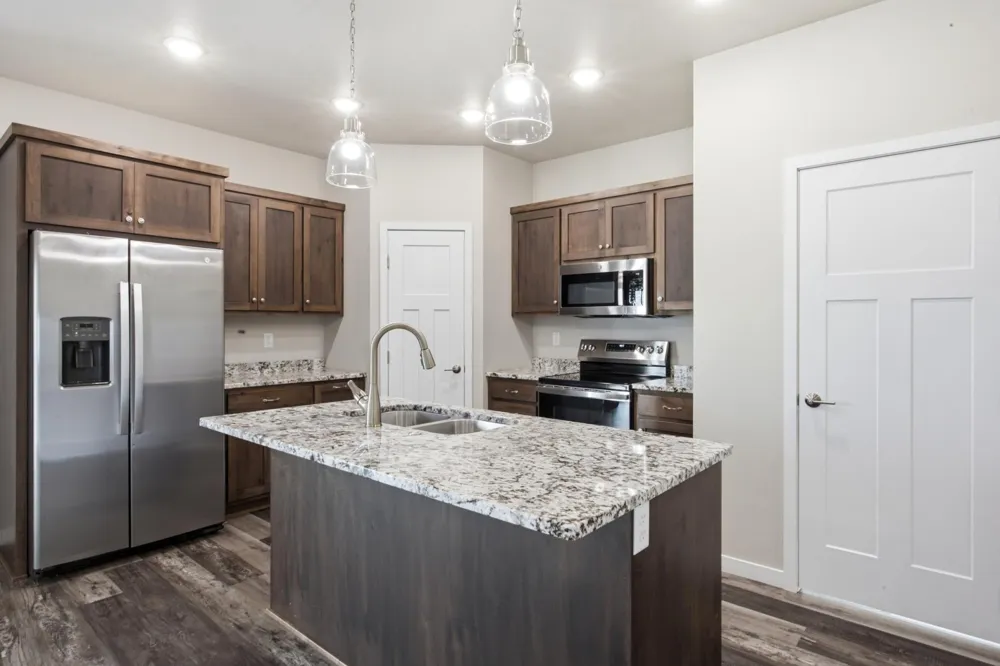6021 78th Avenue S Horace, ND 58047