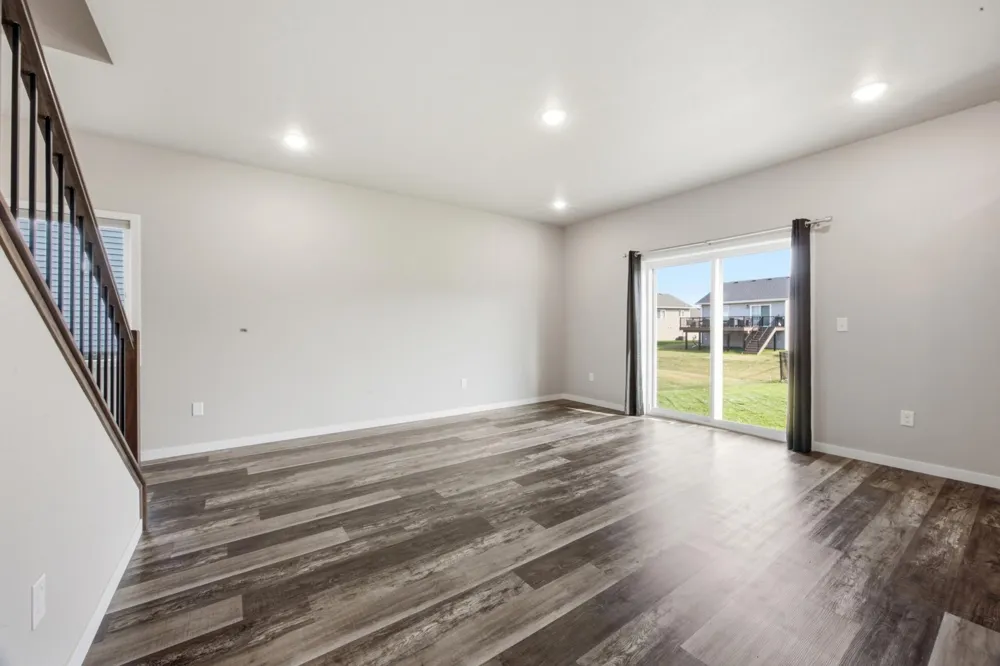 6021 78th Avenue S Horace, ND 58047