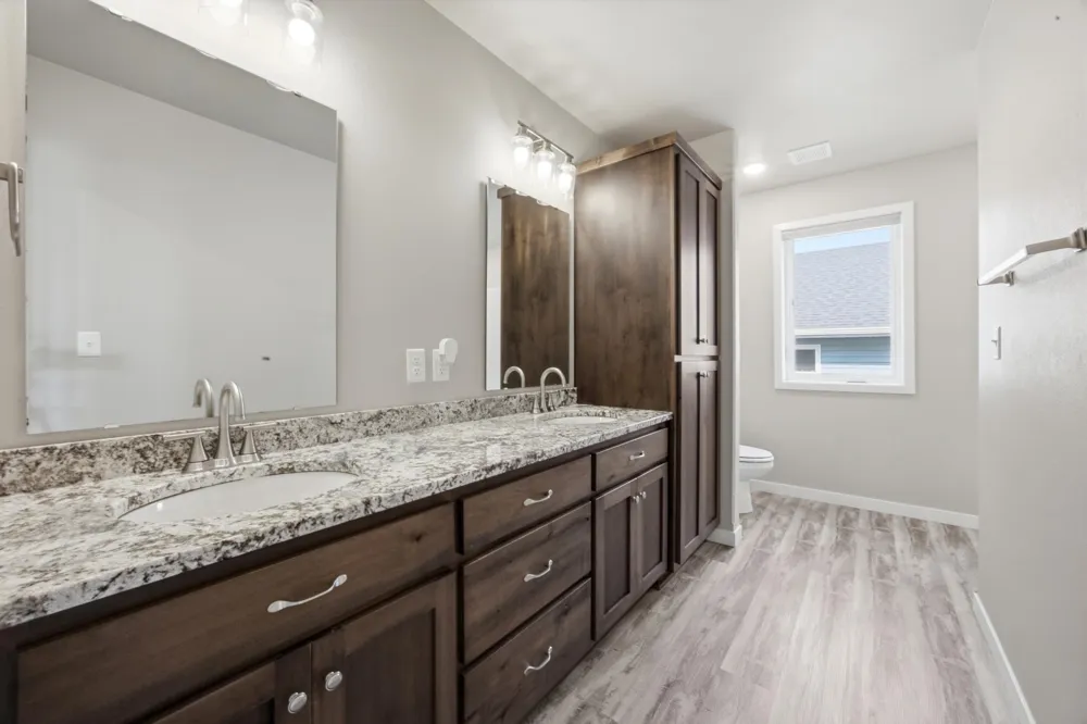6021 78th Avenue S Horace, ND 58047