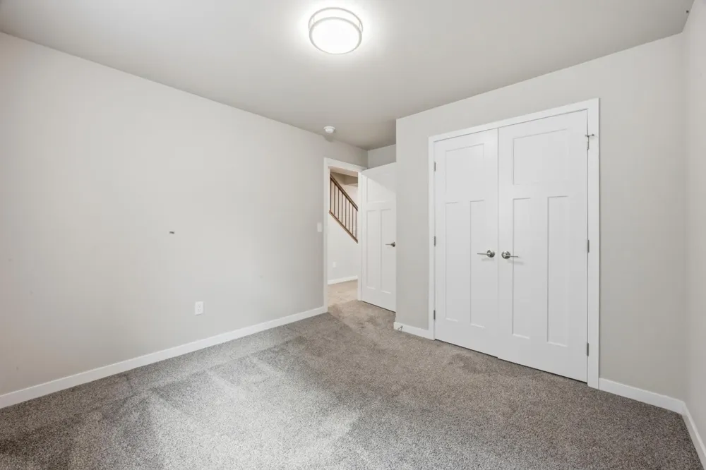 6021 78th Avenue S Horace, ND 58047