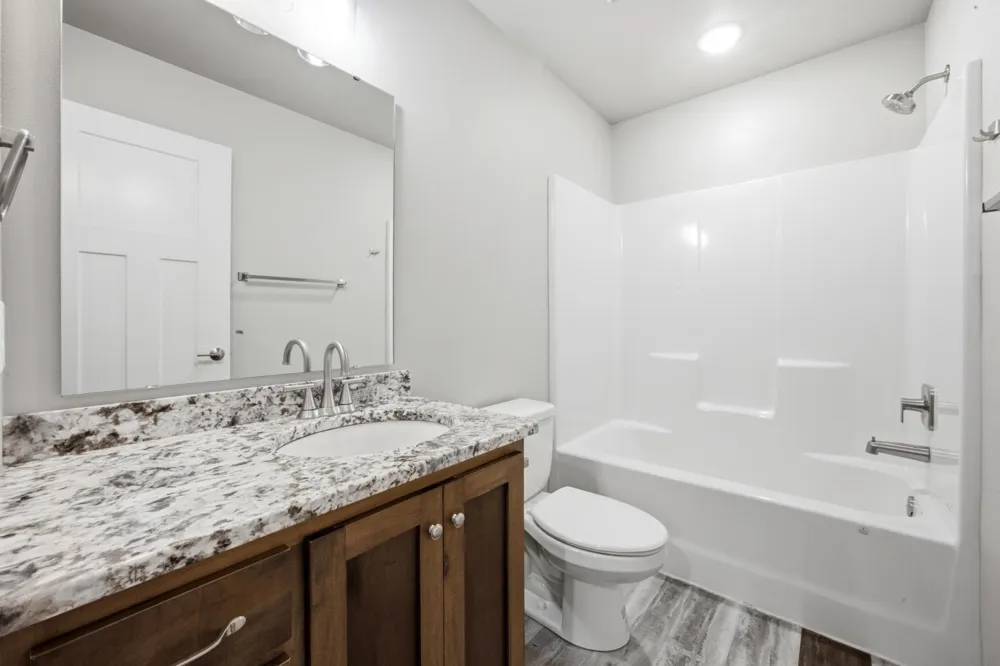 6021 78th Avenue S Horace, ND 58047