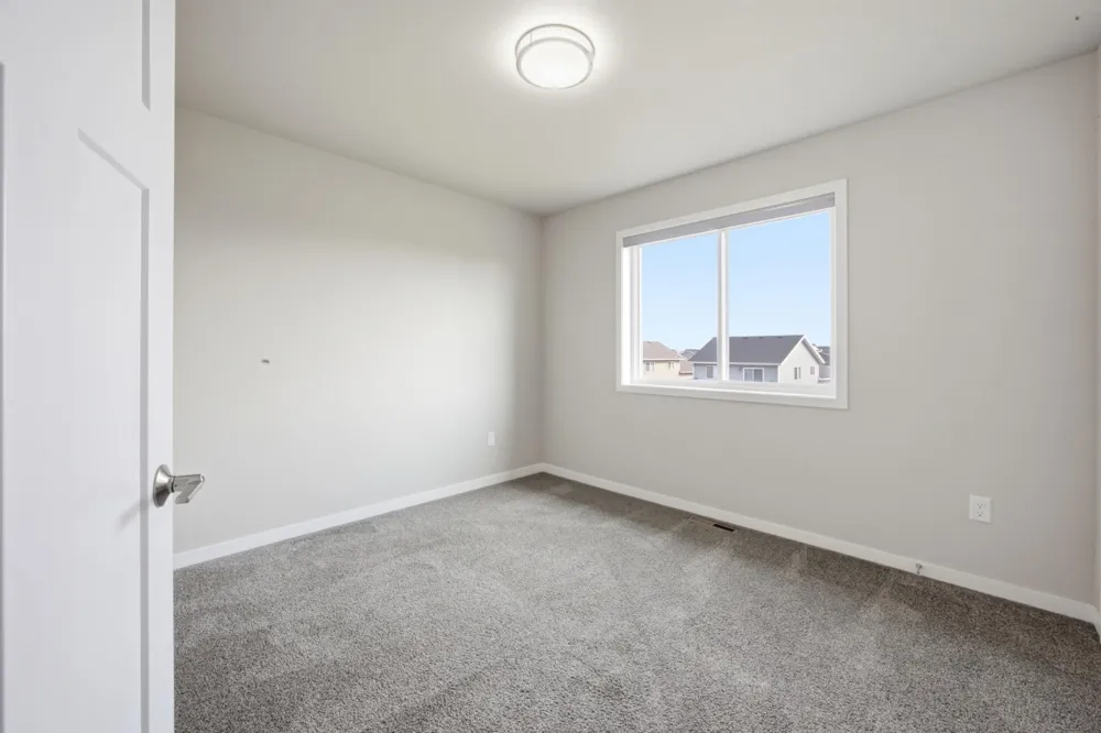 6021 78th Avenue S Horace, ND 58047